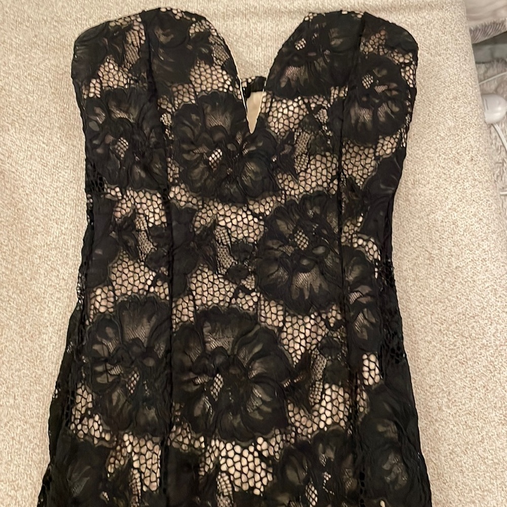 Lace gown - small